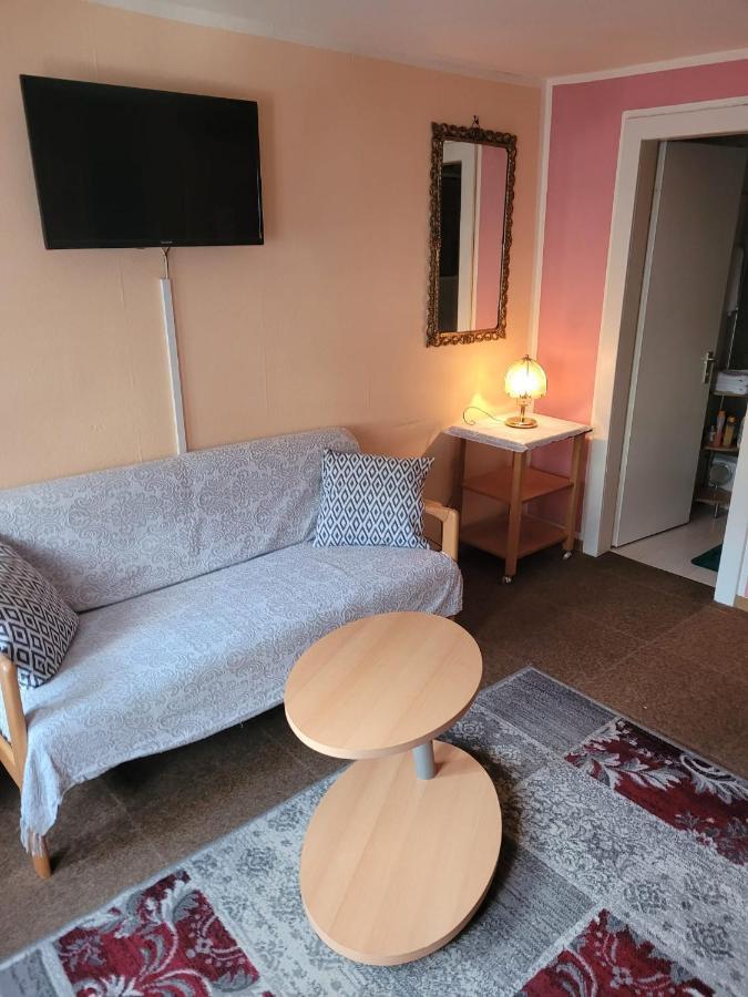 Bed and Breakfast Gaestehaus Luise à Montjoie Extérieur photo