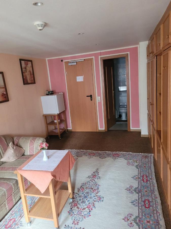 Bed and Breakfast Gaestehaus Luise à Montjoie Extérieur photo